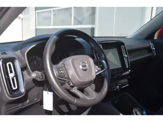 Foto 12 van Volvo XC40 1.5 T3 Business Pro TREKHAAK/CAMERA/ADAPTIEVE CRUISE/APPLE CARPLAY