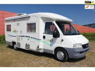 Chausson 2.8 JTD, Motorairco + dak airco, cruise control.
