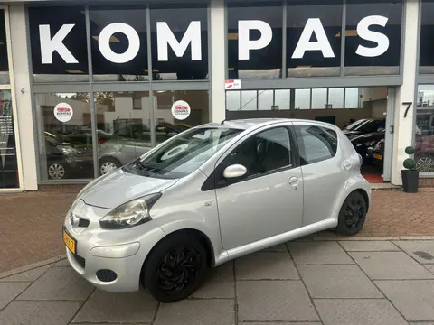 Toyota Aygo 1.0-12V Comfort Navigator |Airco|Navigatie|NAP|Bluetooth|5DRS|EL.Ramen|Nw.APK