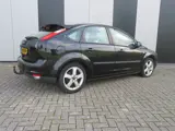 Foto 27 van Ford Focus 2.0-16V Rally Edition