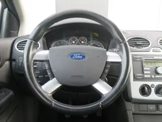 Foto 14 van Ford Focus 2.0-16V Rally Edition