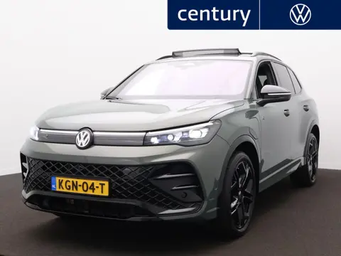 Volkswagen Tiguan 1.5 eHybrid R-Line Edition IQ light - Panoramaschuif-kanteldak - Head-updisplay - 