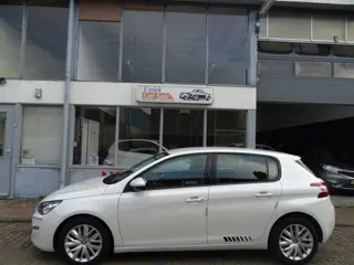 Foto 11 van Peugeot 308 1.6 BlueHDi Blue Lease