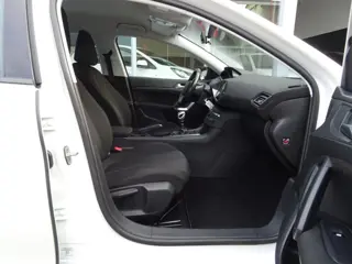 Foto 14 van Peugeot 308 1.6 BlueHDi Blue Lease
