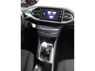 Foto 13 van Peugeot 308 1.6 BlueHDi Blue Lease