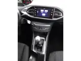 Foto 23 van Peugeot 308 1.6 BlueHDi Blue Lease