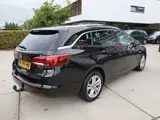 Foto 25 van Opel Astra Sports Tourer 1.4 Business Executive Stuur-Stoel verwarming, trekhaak, Carplay Aanbieding