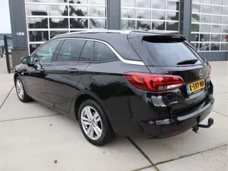 Foto 17 van Opel Astra Sports Tourer 1.4 Business Executive Stuur-Stoel verwarming, trekhaak, Carplay Aanbieding