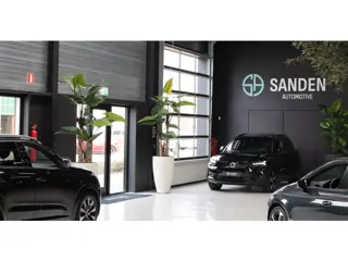 Foto 16 van Volvo V60 2.0 T6 Recharge AWD R Design Exp|Plugin|LED|Navi|Panodak|Harman Kardon|360 Camera|Head Up|