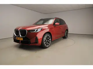BMW X3 30e xDrive | M-Sportpakket | LED | Navigatie | Panoramadak | Trekhaak | Stoelverwarming | DAB