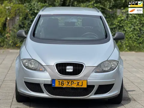 Seat Altea XL 1.6 ,2eigenaar, km nap,airco,aluminium velgen