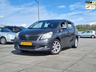 Toyota Verso € 4500,-1.6 VVT-i Business Navi+Trekhaak+Airco+Cruise