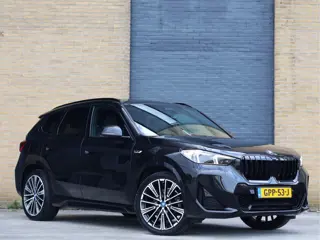 BMW X1 xDrive30e M Sport | 20" Individual 869I | Driving Assistant Plus | Pano | Haak | Hybrid |