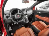 Foto 29 van Fiat 500 1.4 T-Jet Abarth Competizione 70th Anniversary Carplay Leer