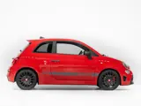 Foto 26 van Fiat 500 1.4 T-Jet Abarth Competizione 70th Anniversary Carplay Leer