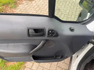Foto 18 van Ford Transit Connect T230L 1.8 TDCi Airco.Airco
