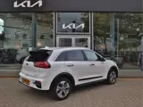 Foto 28 van Kia e-Niro DynamicPlusLine 64 kWh | Stoel-/ Stuurverwarming | Schuif-/ Kanteldak | Adaptieve Cruise