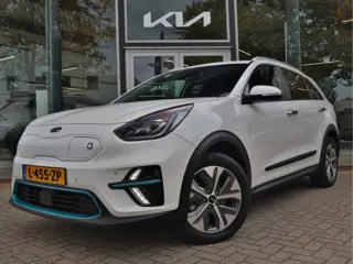 Foto 15 van Kia e-Niro DynamicPlusLine 64 kWh | Stoel-/ Stuurverwarming | Schuif-/ Kanteldak | Adaptieve Cruise