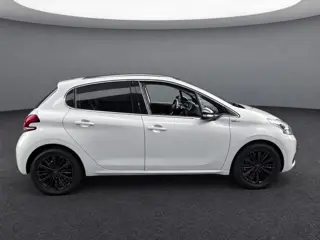 Foto 19 van Peugeot 208 1.2 PureTech GT-line AUTOMAAT | PANORAMADAK | NAVI | CLIMATE | CRUISE | PDC YP