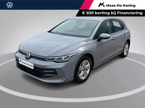 Volkswagen Golf 1.5 eTSI 150PK DSG Life Edition · Apple/Android Car Play · Navigatie · Head-Up displ