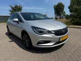 Foto 27 van Opel Astra 1.4 Turbo 120 Jaar Edition_AUTOMAAT_AIRCO_NETTE AUTO