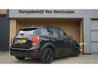 Foto 16 van MINI Countryman 1.5 136pk Cooper *Black Optik* Pano.Dak Leder H&K 17inch LM LED Navi *NL auto*