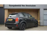 Foto 26 van MINI Countryman 1.5 136pk Cooper *Black Optik* Pano.Dak Leder H&K 17inch LM LED Navi *NL auto*