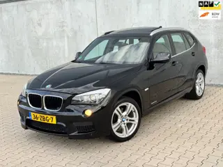 BMW X1 2.0i|M-Sport|Pano|Navi|Leder|Camera|NAP|Trekhaak|DealerOH|Trekhaak|LED