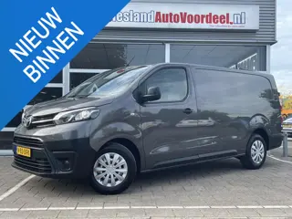 Toyota PROACE Worker 2.0 D-4D Navigator /Cruise/Airco/Trekhaak/Stoelverw./ Distr. vv 05-2025/BTW aut
