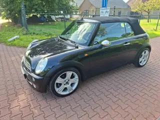 Foto 17 van Mini Cabrio 1.6 Cooper Cabrio lage KM AIRCO NWE APK!