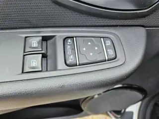 Foto 17 van Renault Clio 0.9 TCe Intens (bj 2018)