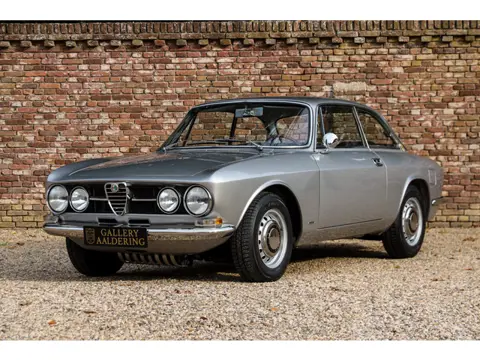 Alfa Romeo 1750 GT Veloce first series "Bob Romkes car" Who is "Bob Romkes": Head of Exterior Design