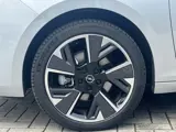 Foto 26 van Opel Astra Electric 54 kWh Edition Ruime Electrische station