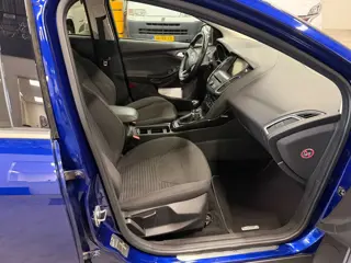 Foto 17 van Ford Focus Wagon 1.6 EcoBoost Trend Sport