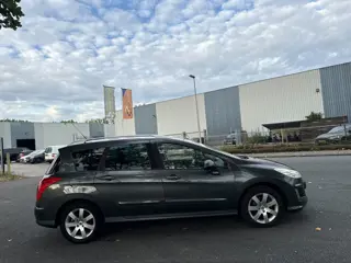 Foto 15 van Peugeot 308 SW 1.6 VTi XT LEUKE AUTO RIJDT EN SCHAKELT GOED