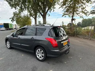 Foto 18 van Peugeot 308 SW 1.6 VTi XT LEUKE AUTO RIJDT EN SCHAKELT GOED