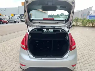 Foto 16 van Ford Fiesta 1.25 Ghia