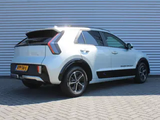 Foto 16 van Kia Niro 1.6 GDi Hybrid DynamicPlusLine | Stuur-/stoelverwarming | Schuifdak | Elek. stoelverstellin
