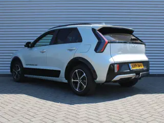 Foto 14 van Kia Niro 1.6 GDi Hybrid DynamicPlusLine | Stuur-/stoelverwarming | Schuifdak | Elek. stoelverstellin