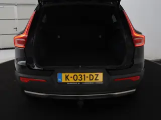 Foto 12 van Volvo XC40 Recharge P8 AWD R-Design | SOH 92.0% | Leder | Panoramadak | 360 camera | Harman/Kardon |
