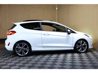 Foto 15 van Ford Fiesta 1.0 EcoBoost Titanium ST LINE SUPERSTAAT !