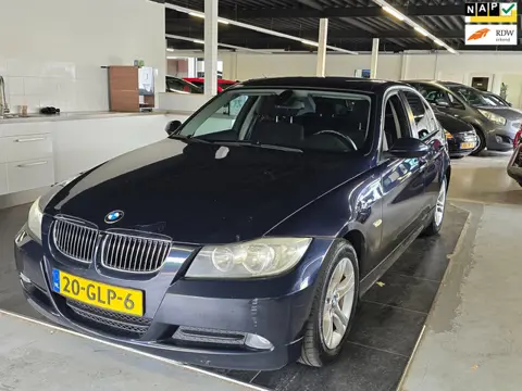 BMW 3-serie 320i Executive/AIRCO/CRUISE/INRUIL KOOPJE/
