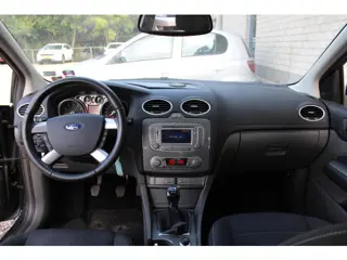 Foto 16 van Ford FOCUS Wagon 1.6 Titanium Clima Trekhaak PDC (bj 2008)