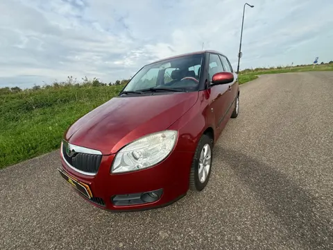 Skoda Fabia 1.4-16V Elegance incl NW APK EN ONDERHOUDT!