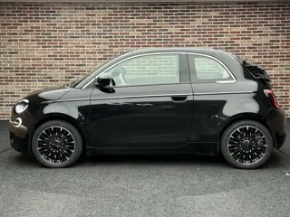 Foto 17 van Fiat 500 C RED 42 kWh Cabrio Elektrisch