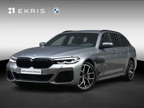 BMW 5-serie Touring 530e | M Sportpakket | Trekhaak | Adaptive Cruise Control | Hi-Fi | Stuurwiel Ve