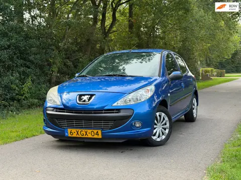 Peugeot 206 + 1.4 Sportium | Nieuwe apk + Airco + 5-Drs Nu € 1.975,-!!!