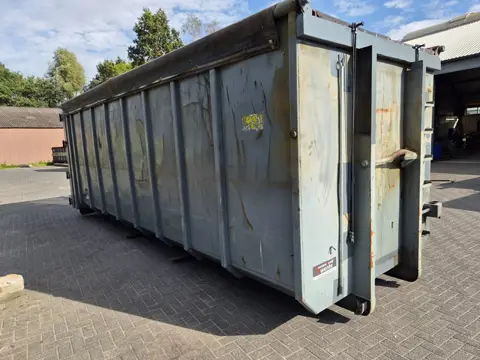 Container 40 M3 met klapnetten