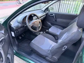 Foto 15 van Opel Corsa 1.2i-16V Onyx