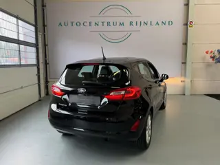 Foto 13 van Ford Fiesta 1.0 EcoBoost Titanium Camera, Navi, Airco, Cruise Control, Carplay